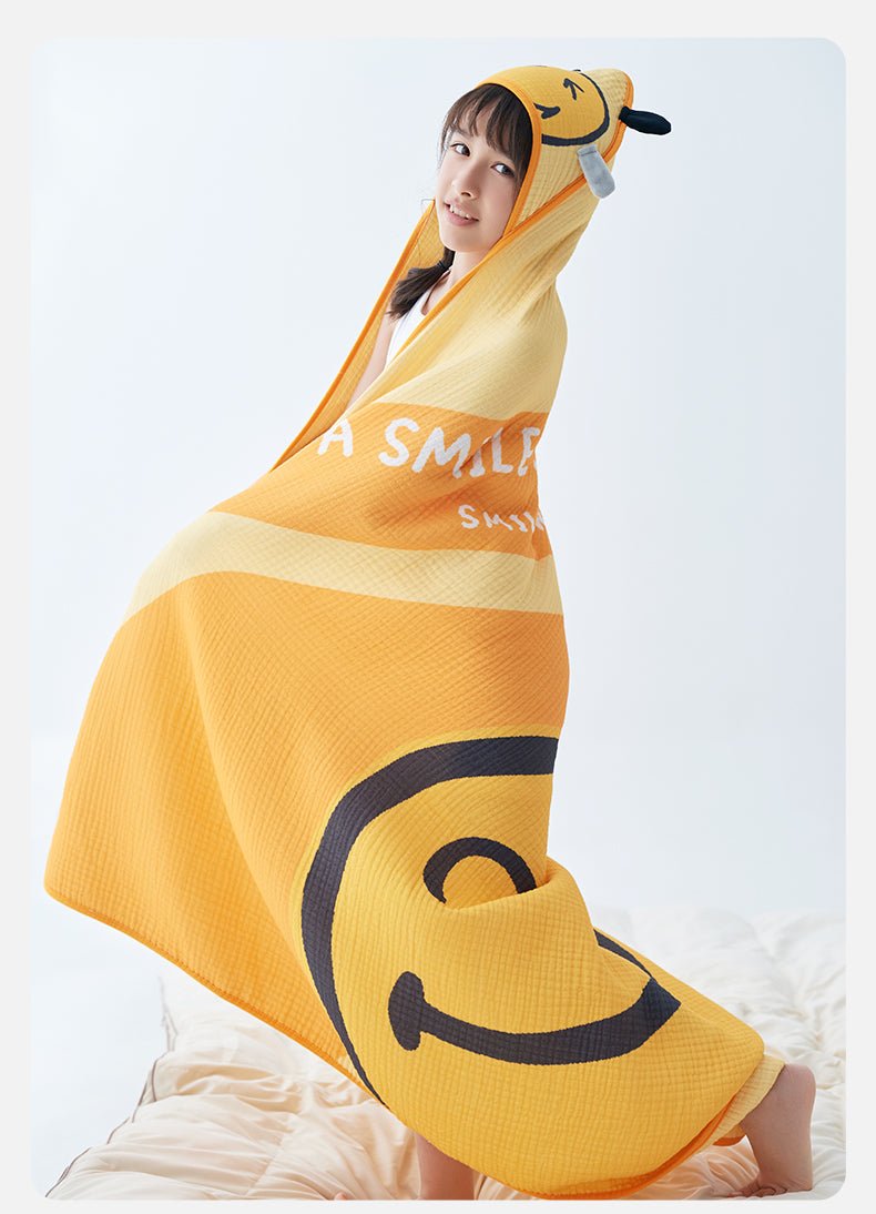 SmileyWorld Kids' 6 - layer cotton gauze bath towel - SmileyWorld